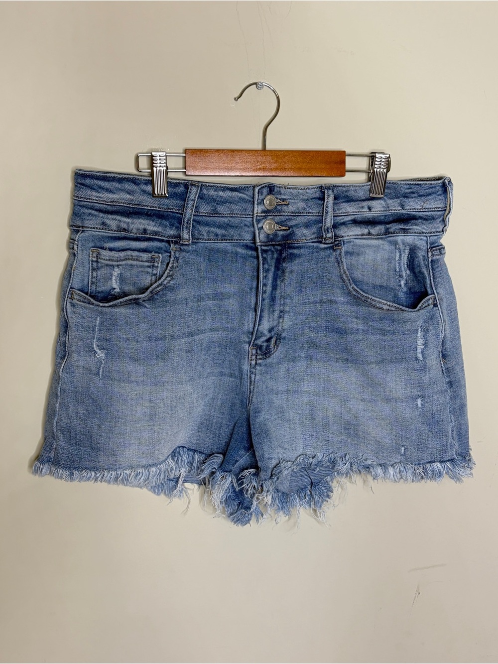 Blue Artemis Denim Frayed Hem Women's Shorts 12
